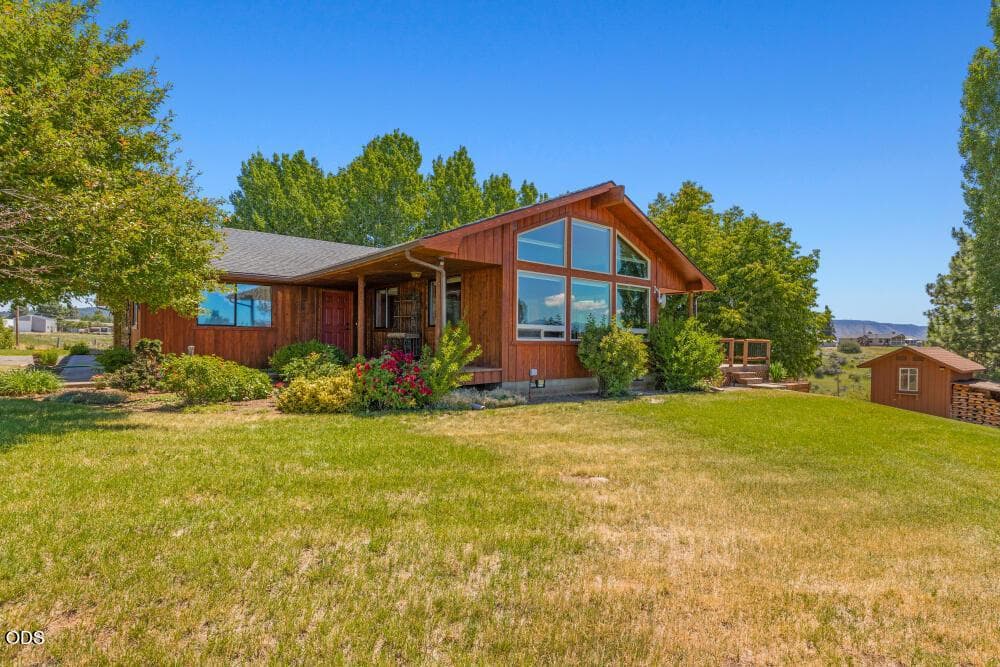 Photo of 34219 Glen Drive 3 of 86