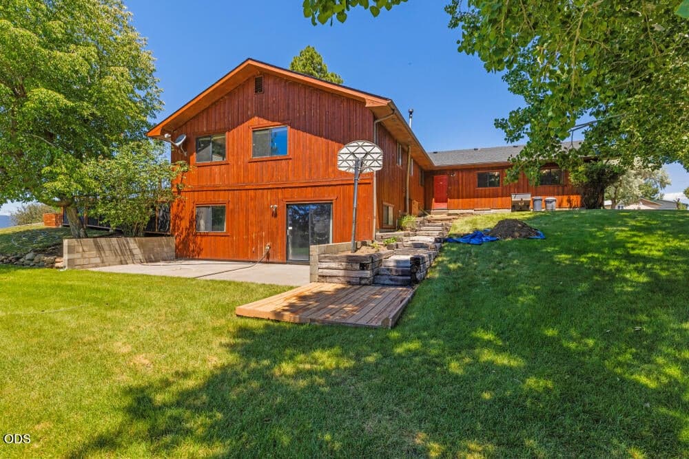 Photo of 34219 Glen Drive 5 of 86