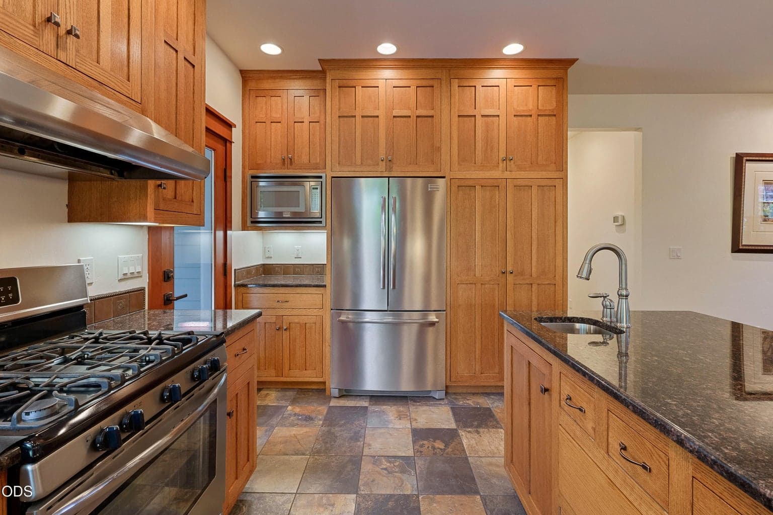 Photo of 20385 Penhollow Lane 16 of 37
