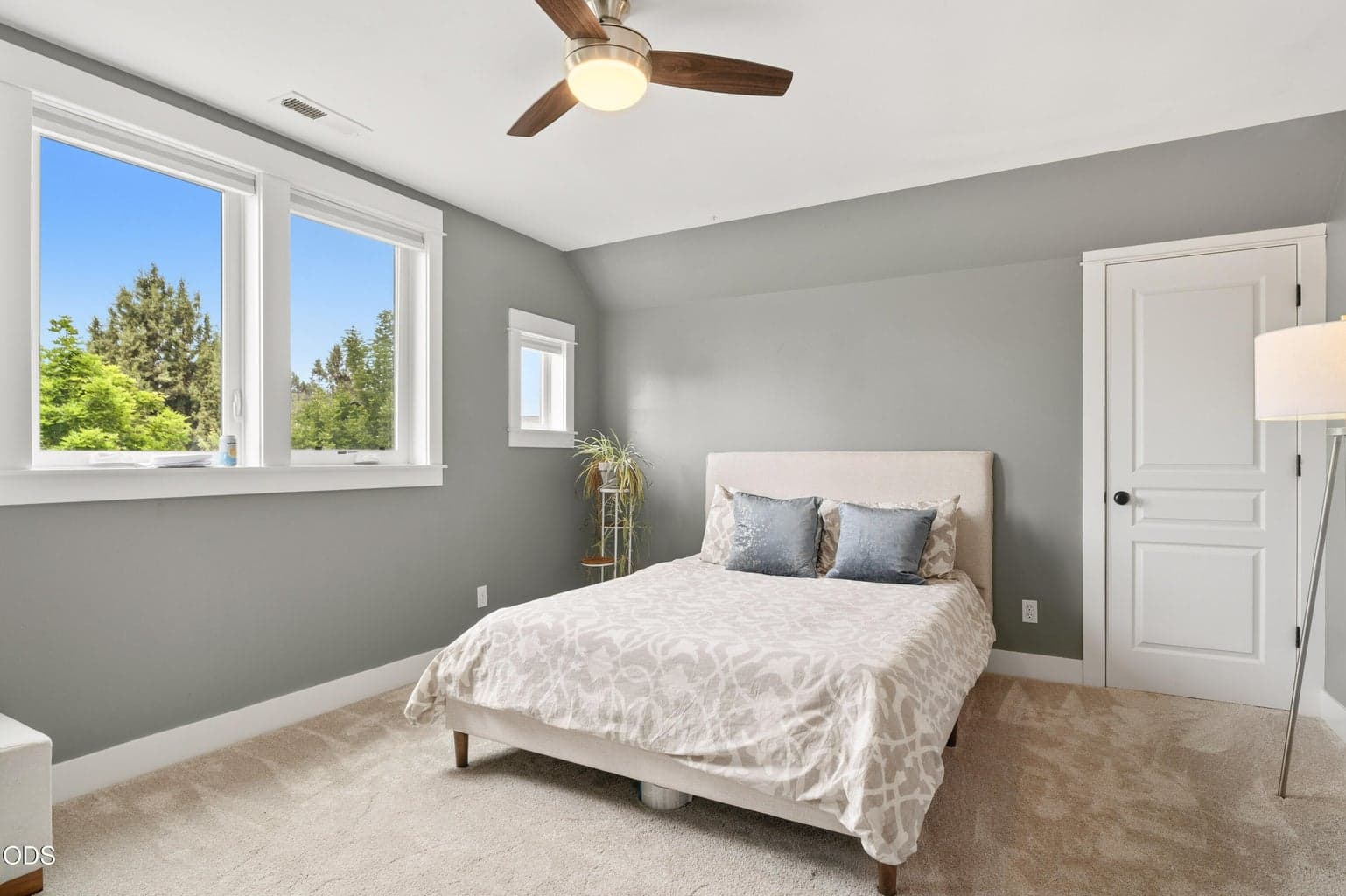 Photo of 63150 Peale Street 28 of 47