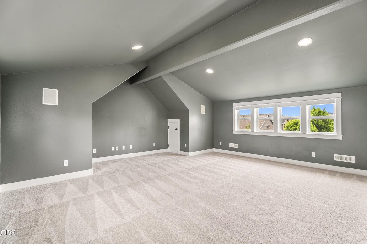 Photo of 63150 Peale Street 27 of 47