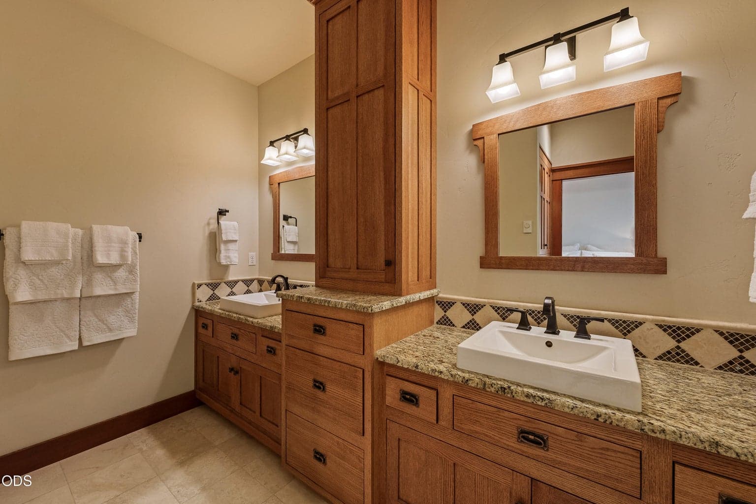 Photo of 20385 Penhollow Lane 19 of 37