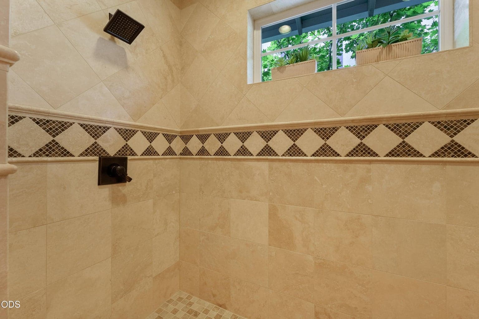 Photo of 20385 Penhollow Lane 22 of 37