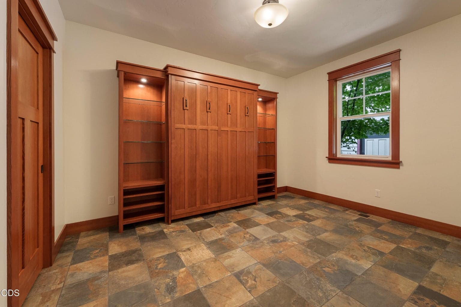 Photo of 20385 Penhollow Lane 25 of 37