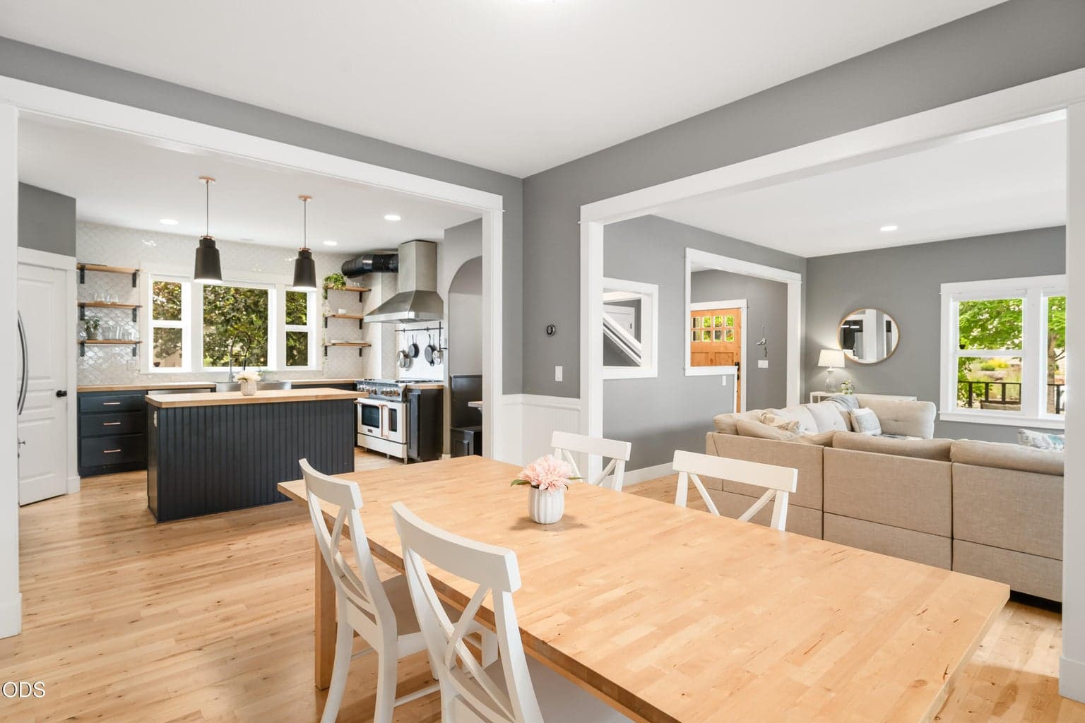 Photo of 63150 Peale Street 12 of 47