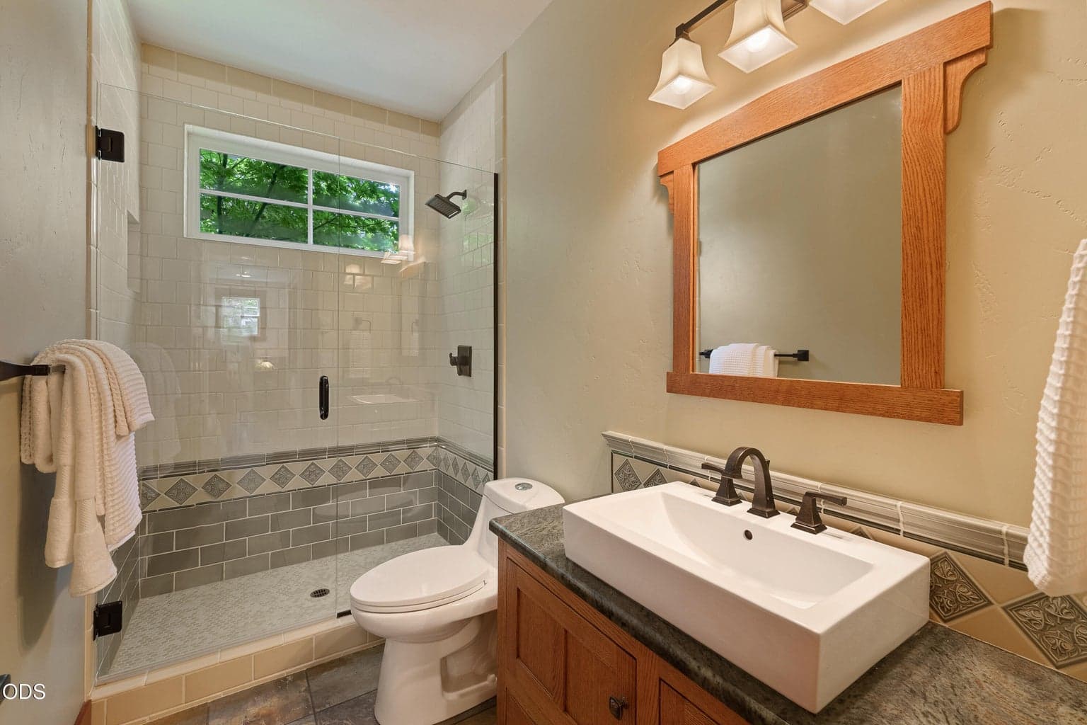 Photo of 20385 Penhollow Lane 26 of 37