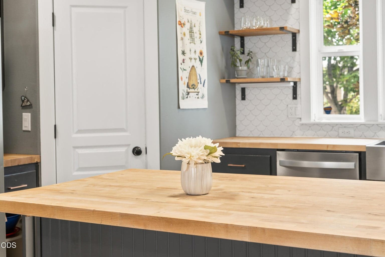 Photo of 63150 Peale Street 9 of 47