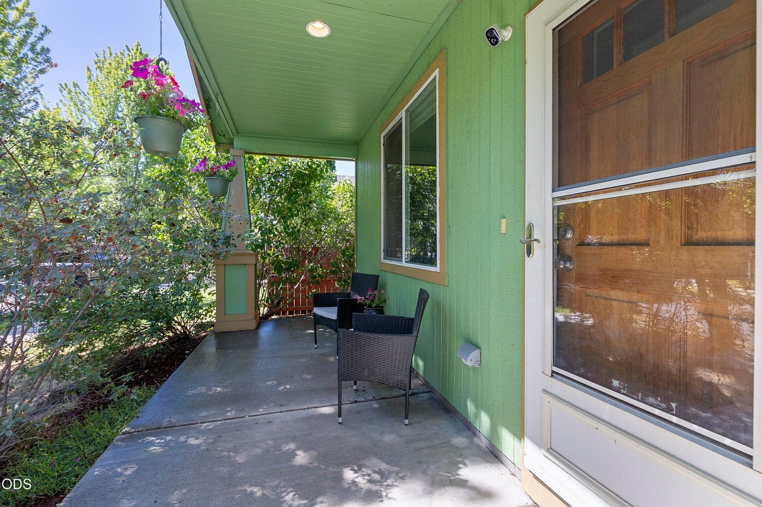 Photo of 1345 3rd 2 of 27