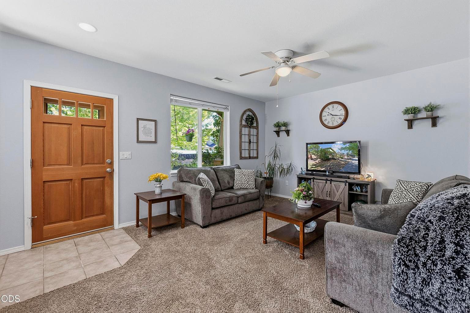 Photo of 1345 3rd 4 of 27
