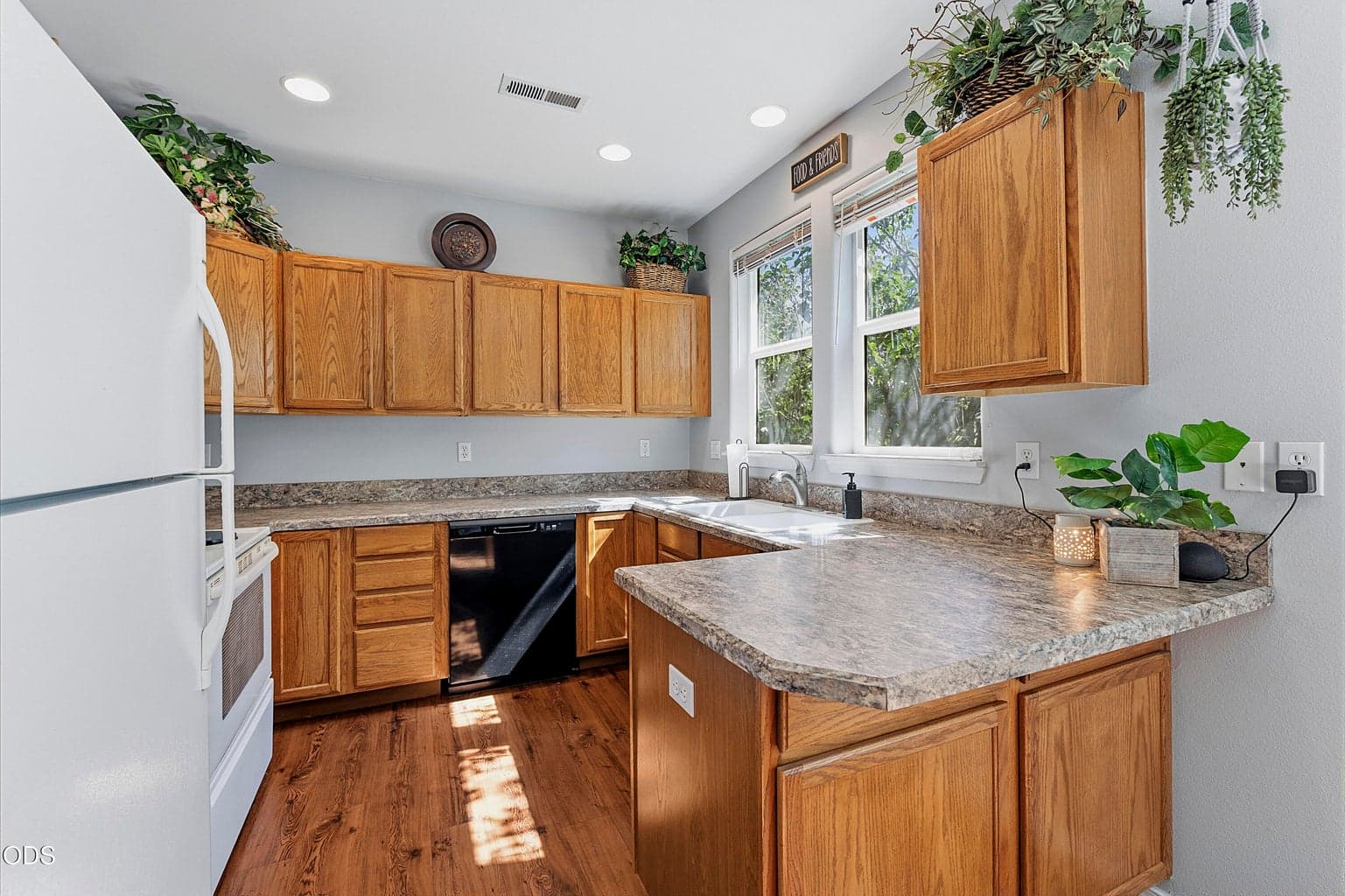 Photo of 1345 NE 3rd Street 9 of 27