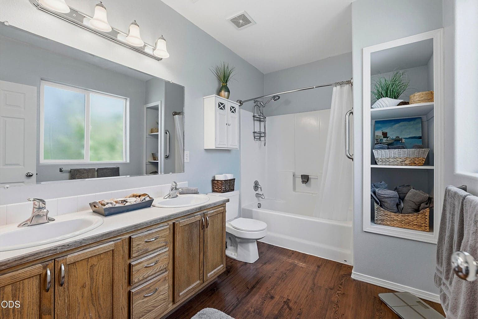 Photo of 1345 NE 3rd Street 15 of 27