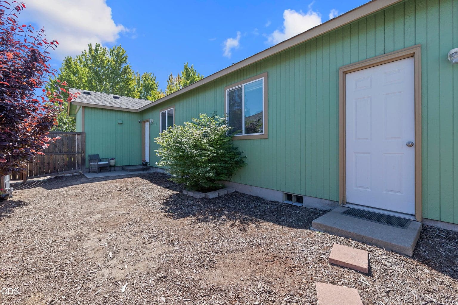Photo of 1345 NE 3rd Street 21 of 27