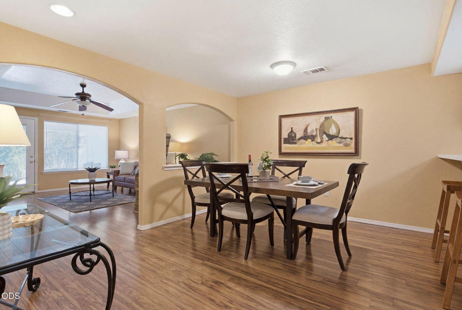 Nice size dining area