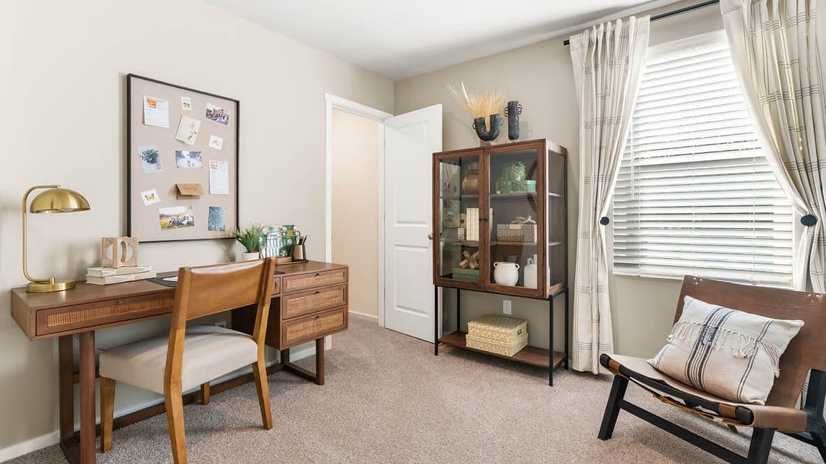 Photo of 62613 NE Lawler Place 19 of 26