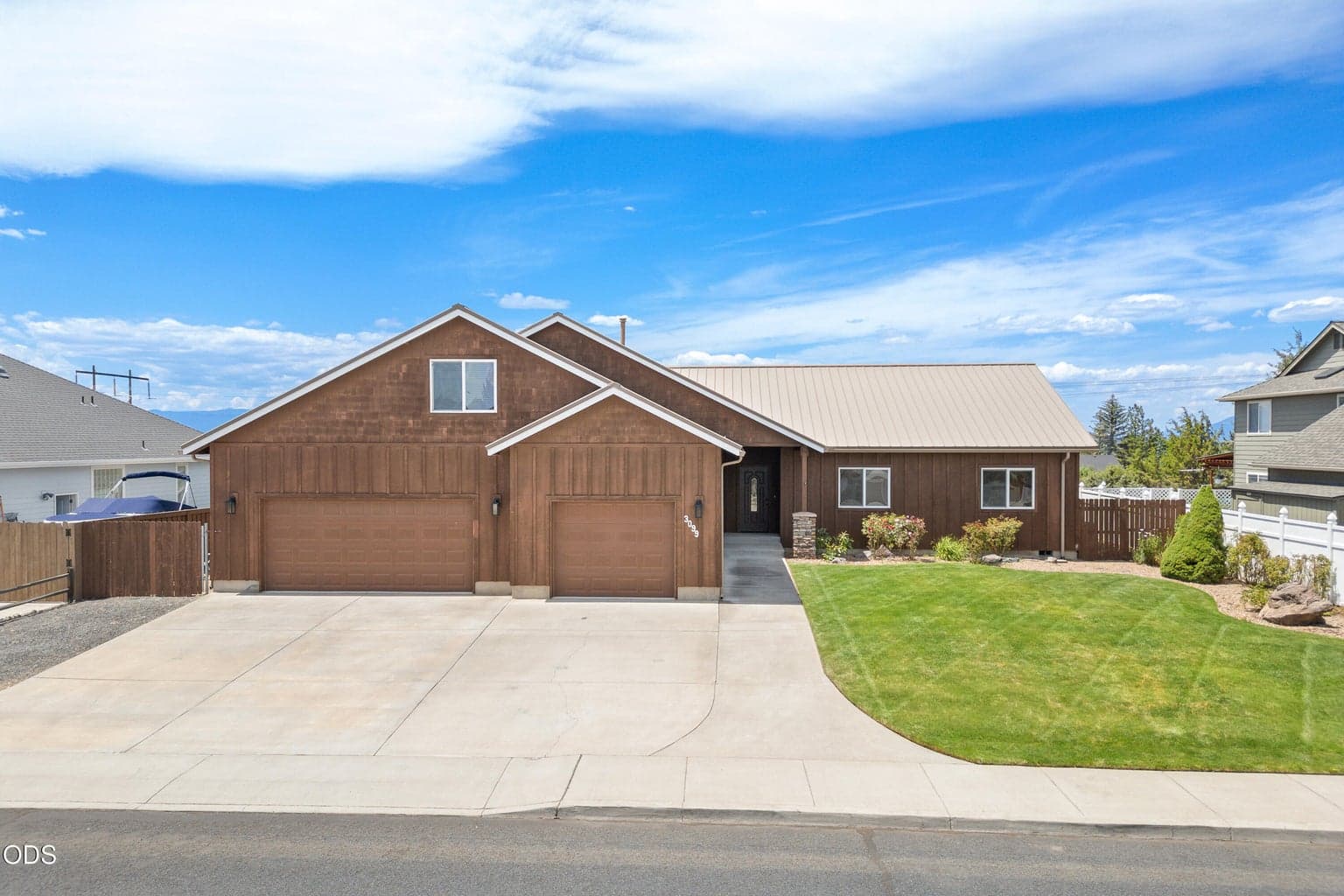 Photo of 3099 Cascade Vista 1 of 46