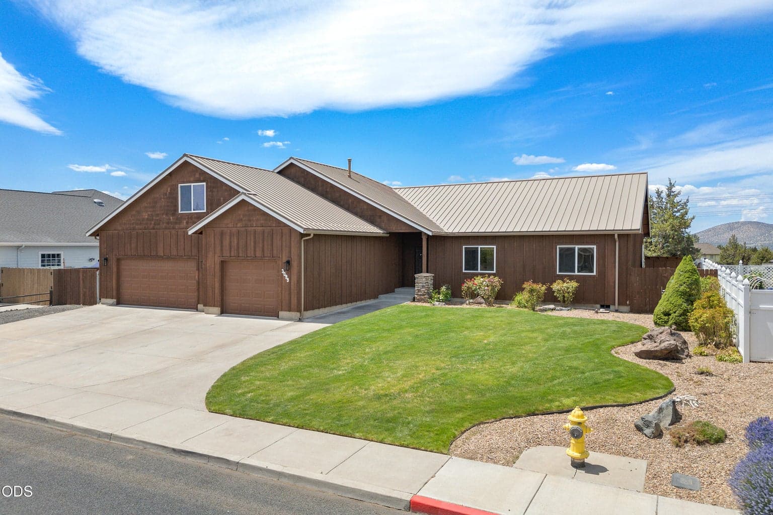 Photo of 3099 Cascade Vista 2 of 46