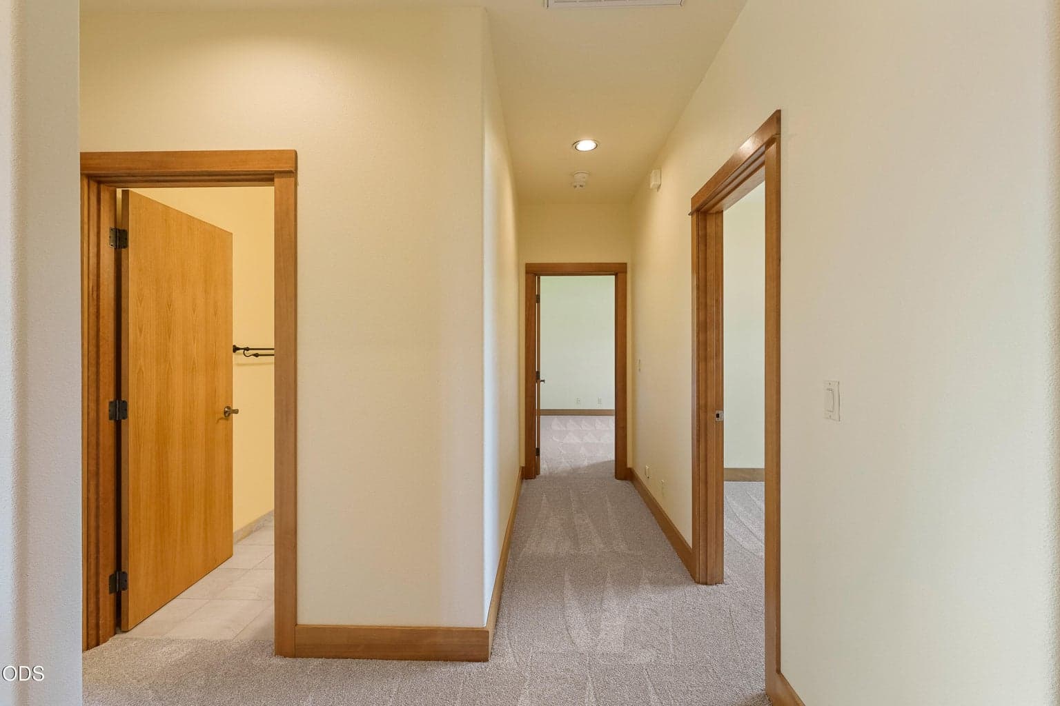 Photo of 3099 SW Cascade Vista Drive 26 of 46