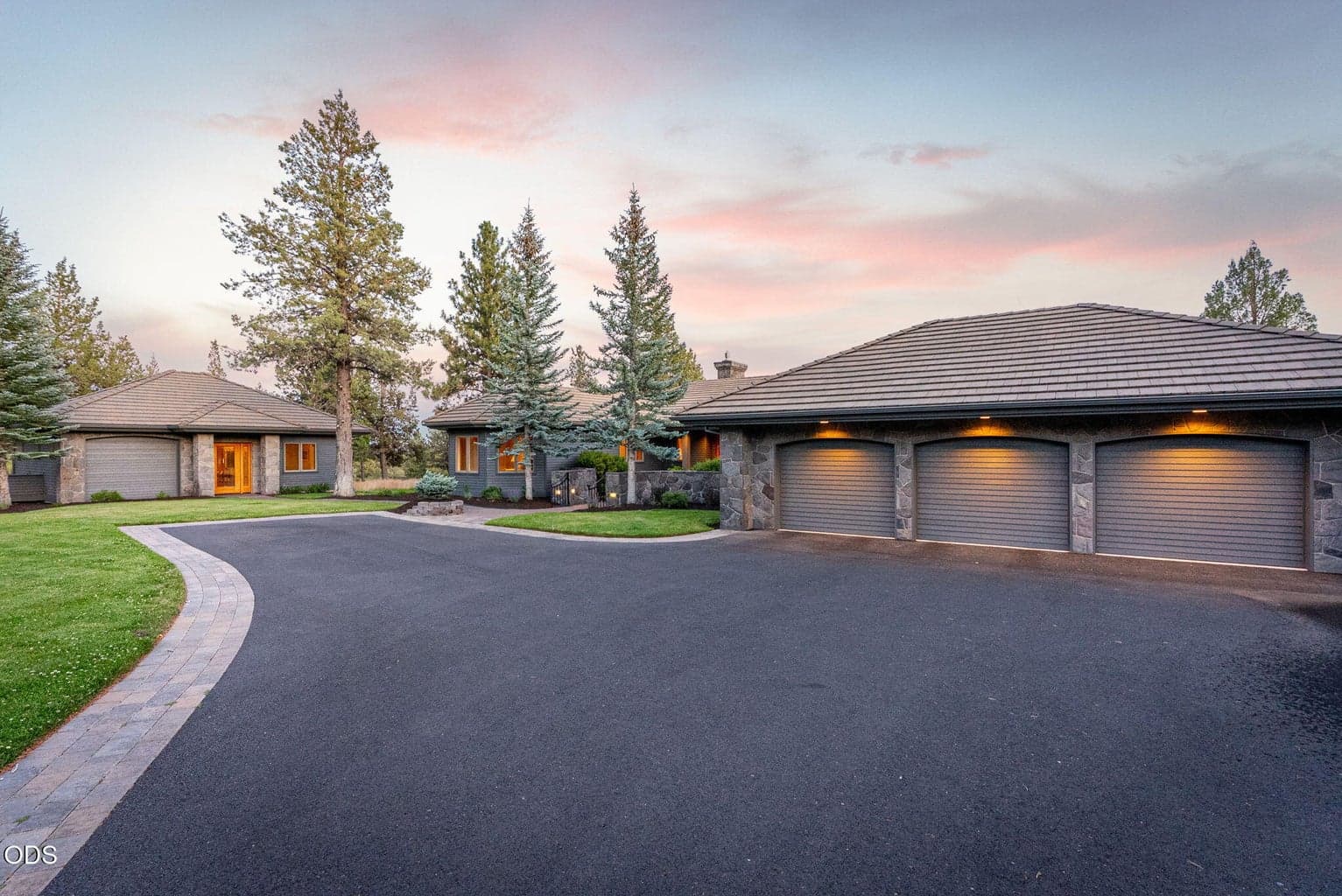 Photo of 16150 Fox Ridge 2 of 51
