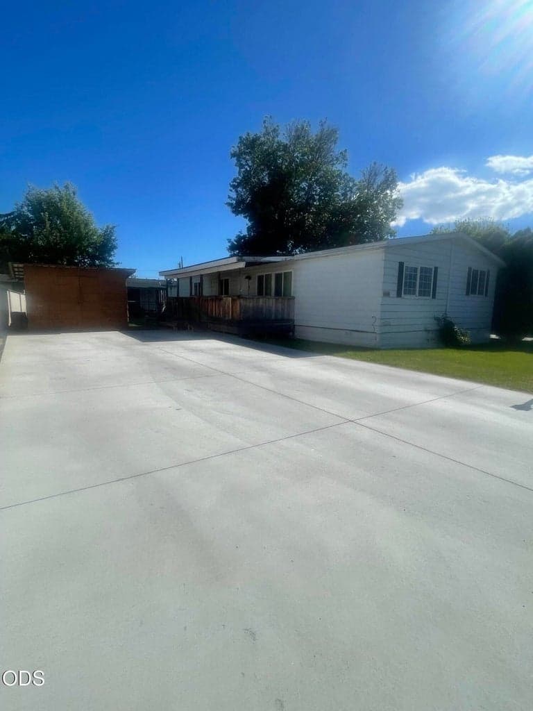 Photo of 3415 Crest 4 of 33