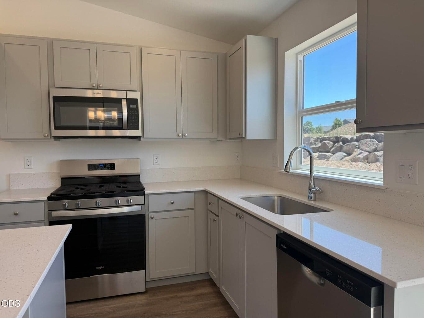 Photo of 623 NE Mitchell Street 7 of 15