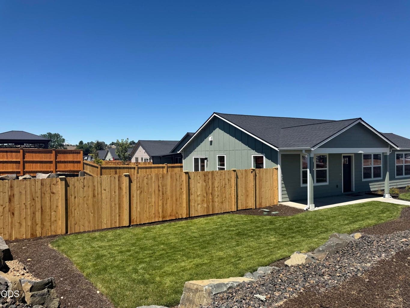 Photos of similar home. Actual home finishes and lot layout may vary.