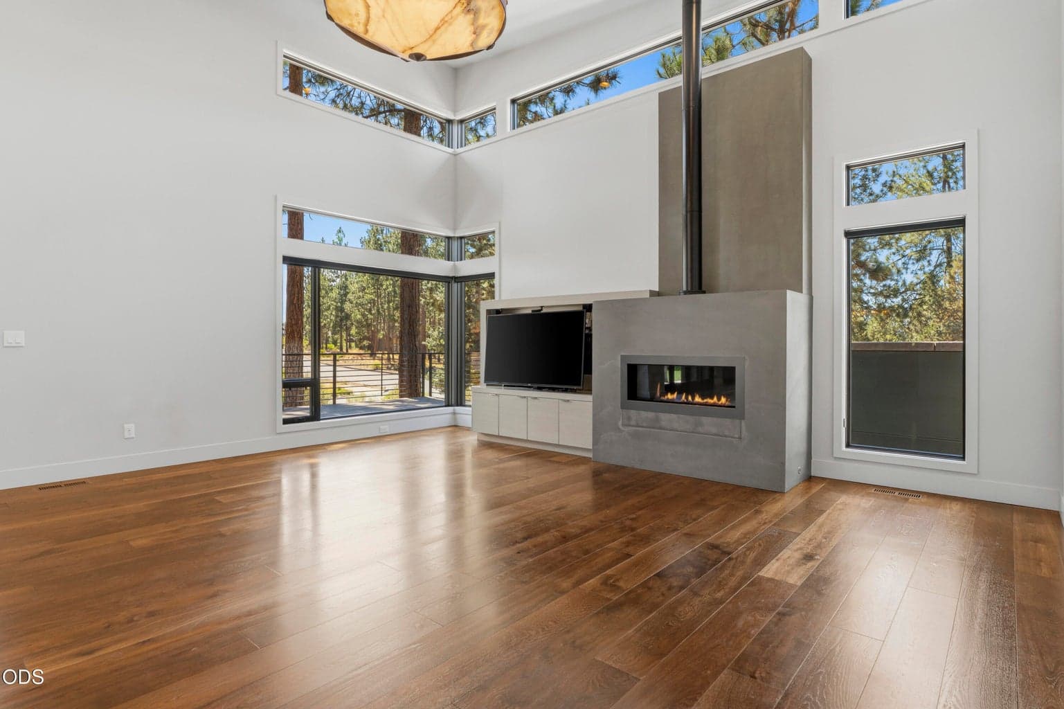 Photo of 19450 Bainbridge Court 35 of 54