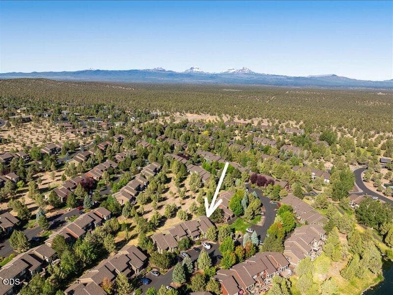 Photo of 1395 Highland View Loop 40 of 67
