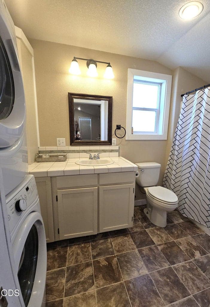 Photo of 1215 6th Street 3 of 31