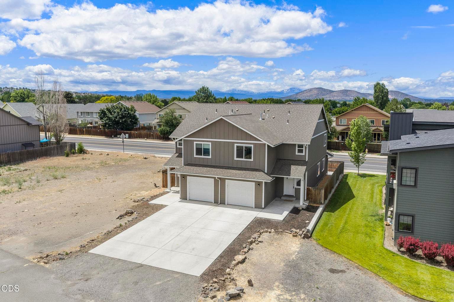 Photo of 1214 SW 27th Street 29 of 34