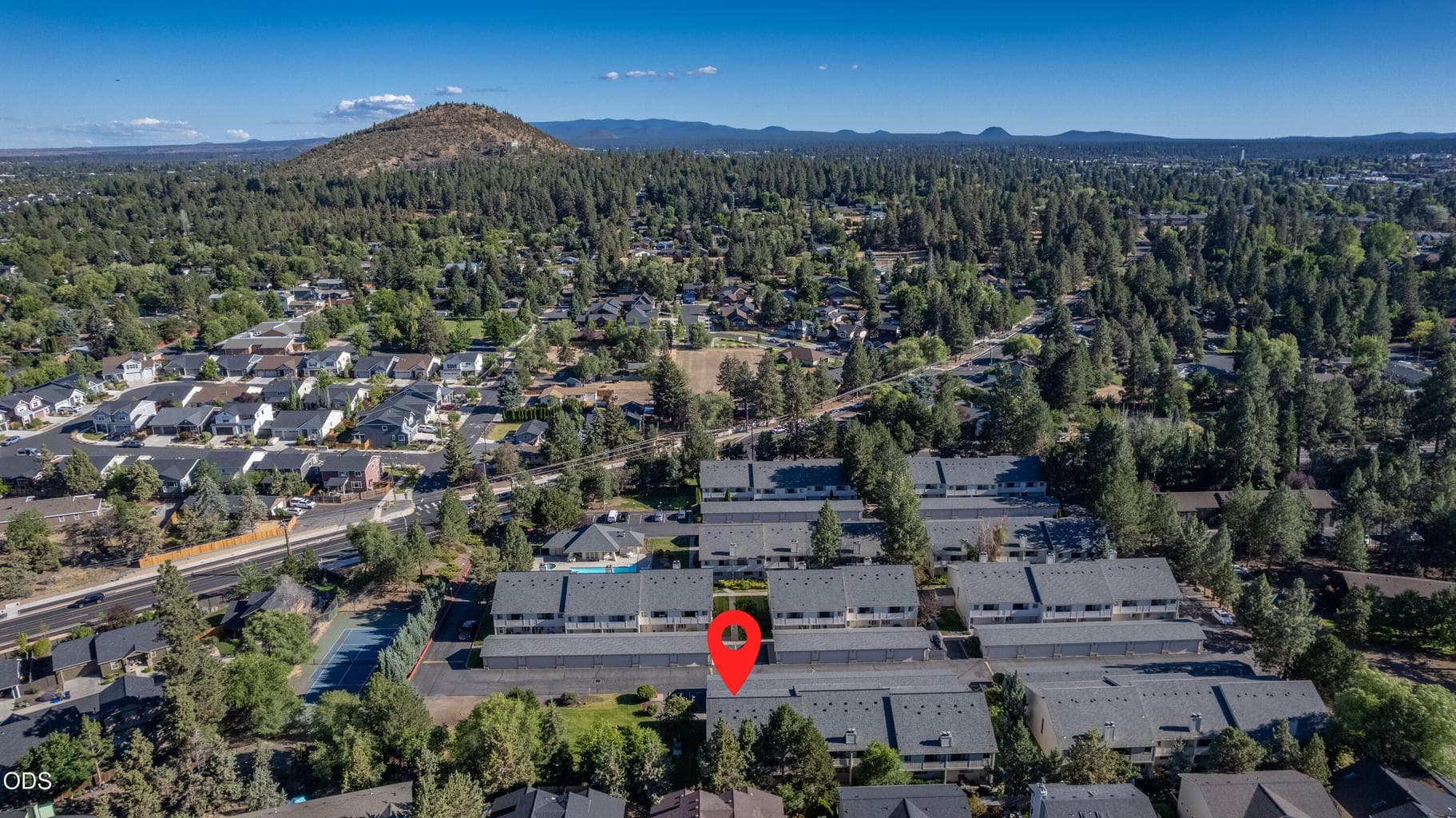 Photo of 1050 NE Butler Market Road 28 of 40
