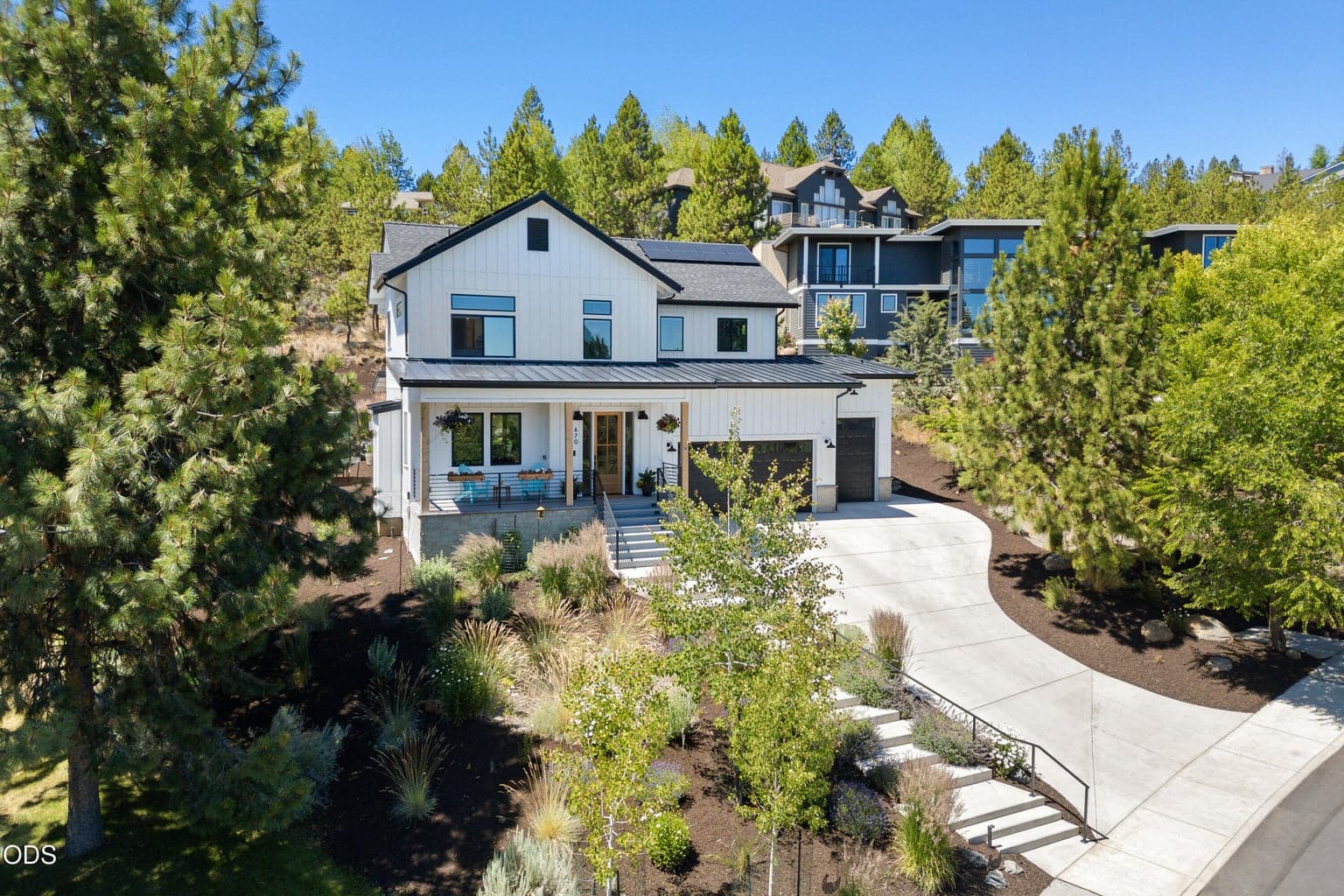 Photo of 670 Powell Butte 2 of 18
