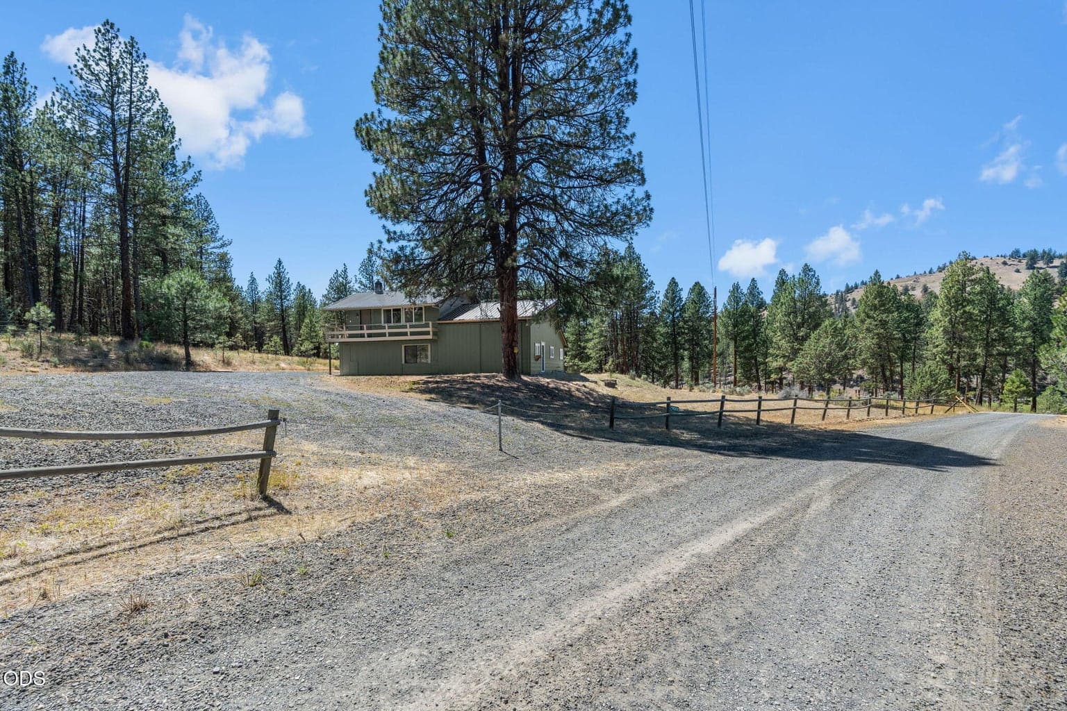 Photo of 29001 Duncan Creek 2 of 60