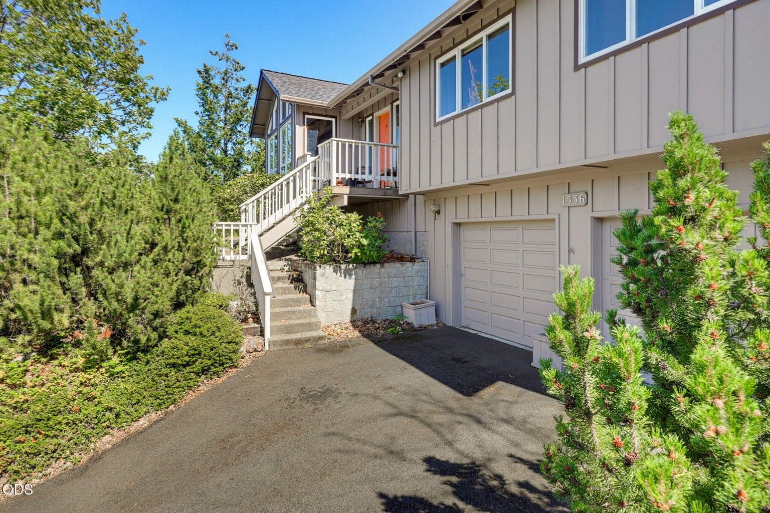 Photo of 1536 Pinecrest Terrace 4 of 51