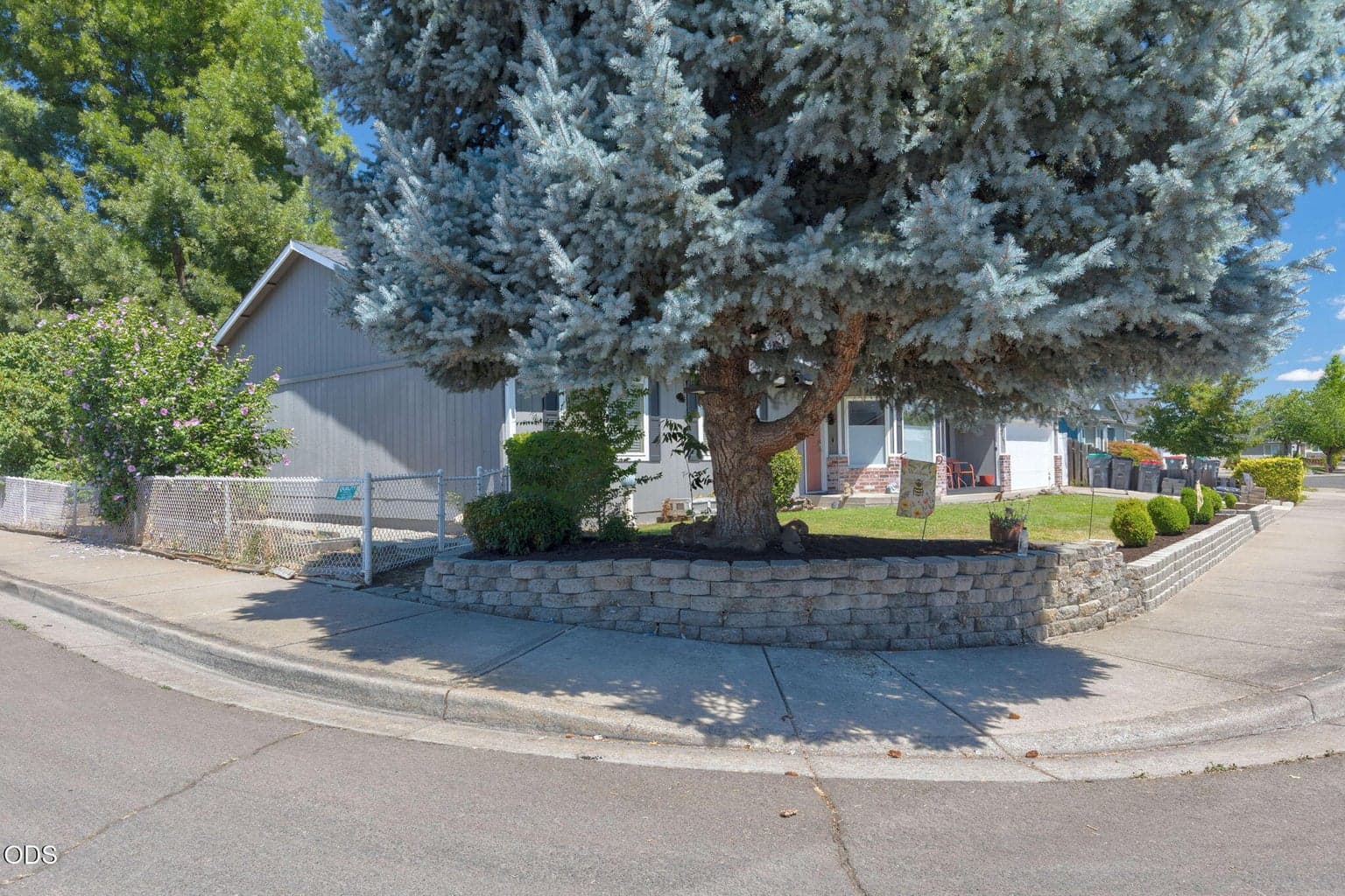 Photo of 2741 Brae 3 of 31