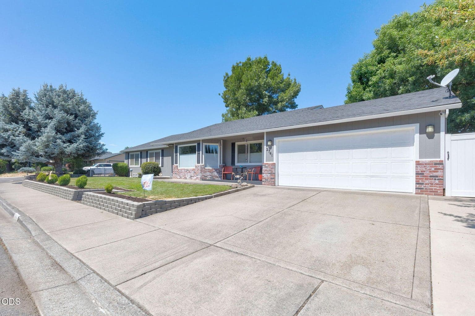 Photo of 2741 Brae 2 of 31