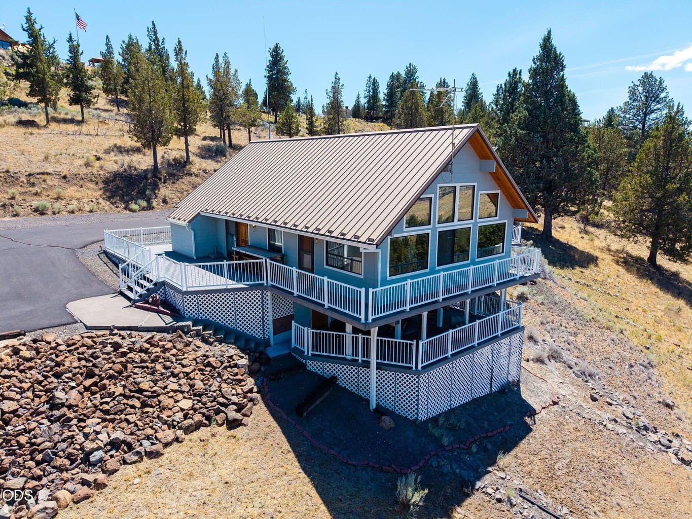 Photo of 4252 Lakeview 1 of 40