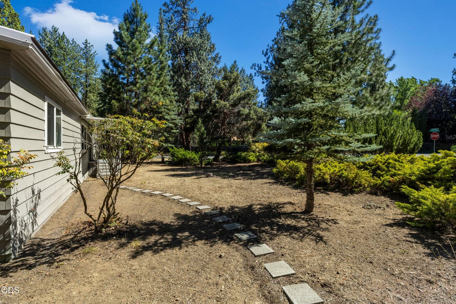 Photo of 60992 Springcrest Drive 3 of 39