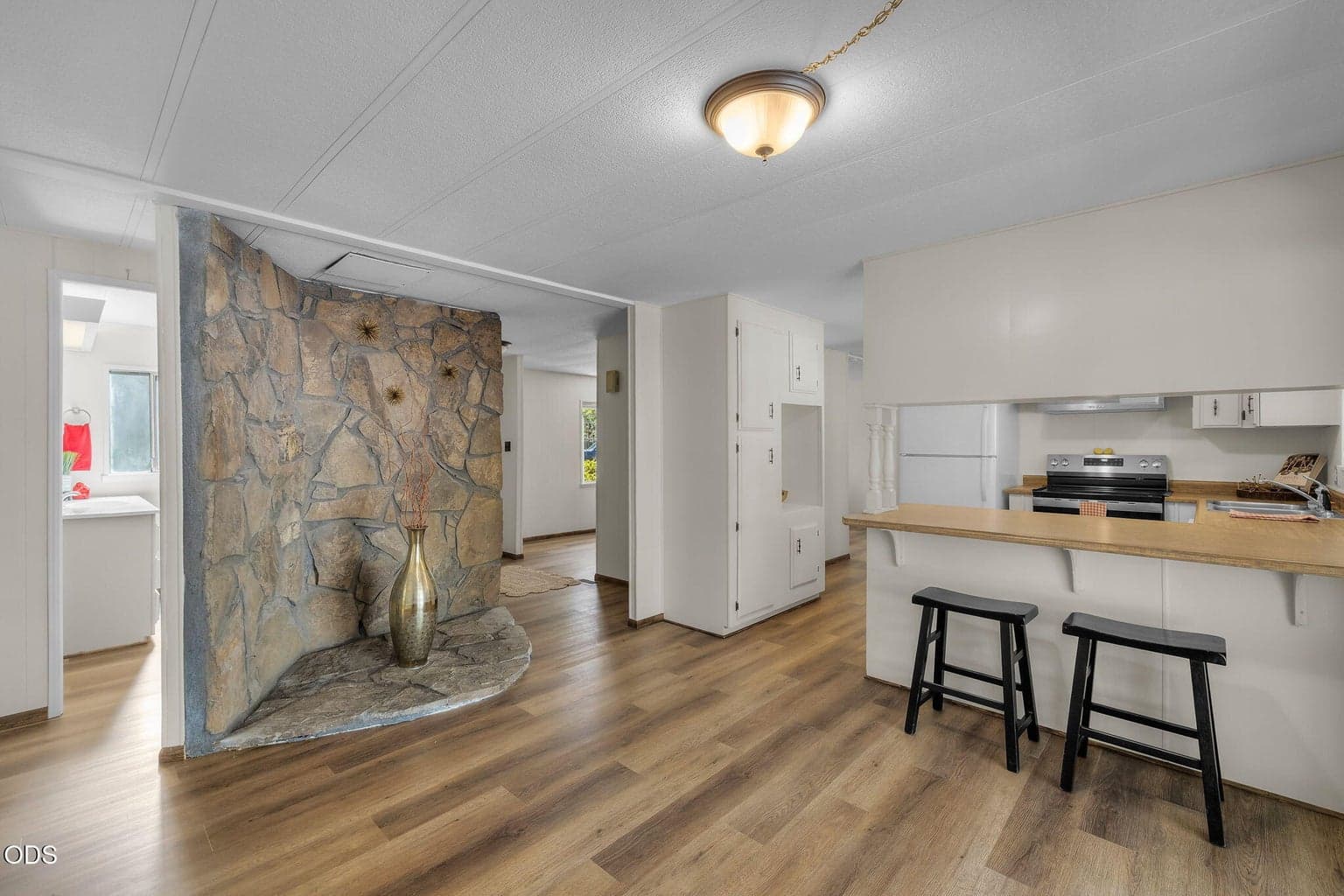 Photo of 60992 Springcrest Drive 13 of 39