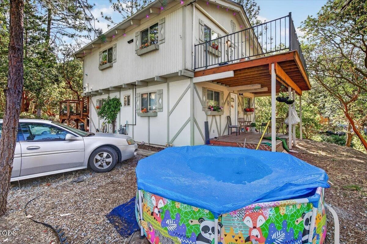 Photo of 1277 5th 4 of 30