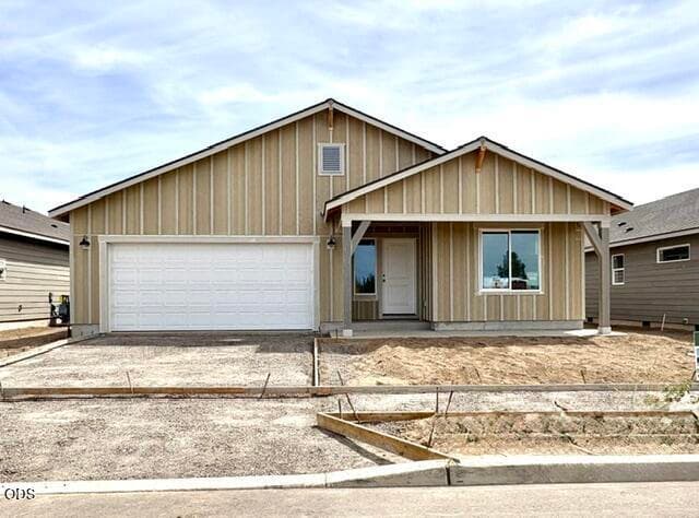 Photo of 4162 Pumice Avenue 2 of 27