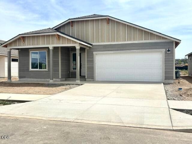 Photo of 4156 Pumice Avenue 2 of 24