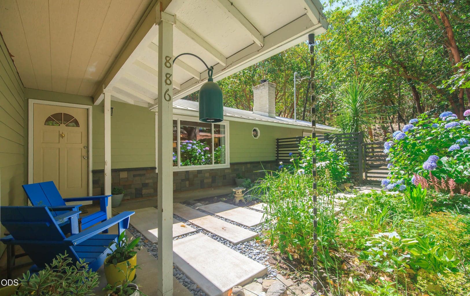Photo of 886 Palmer 3 of 27