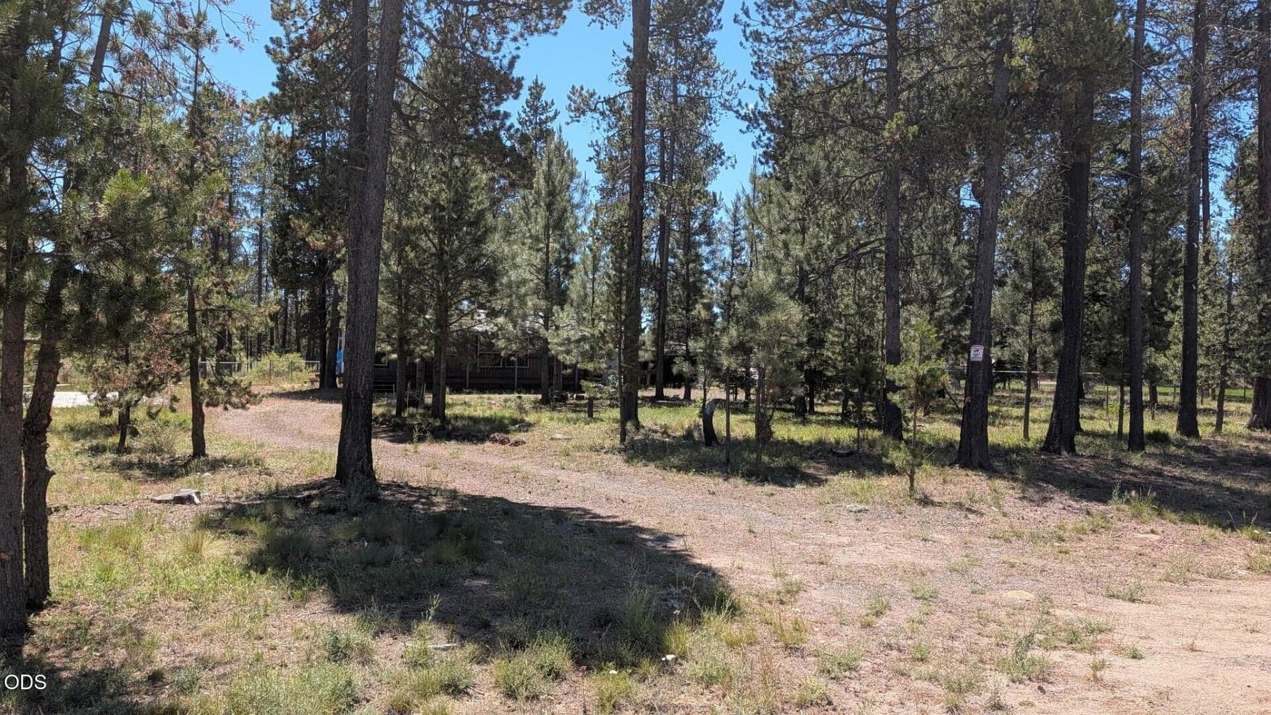 Photo of 16985 Whittier 5 of 25