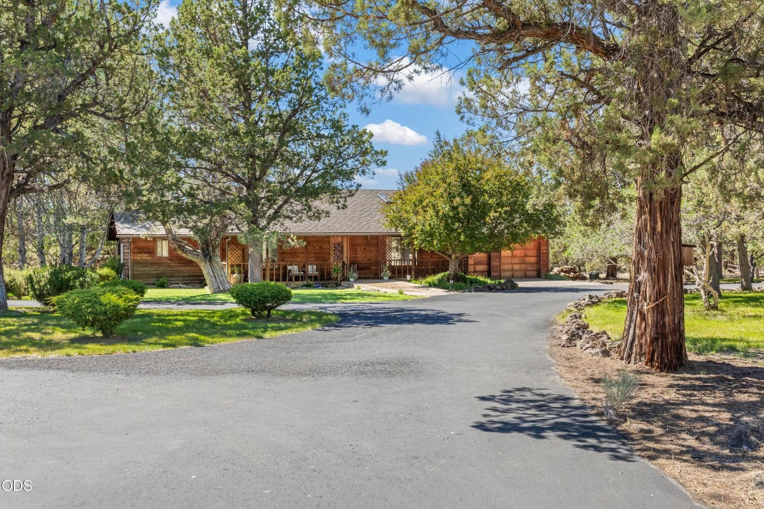 Paved Circle Driveway