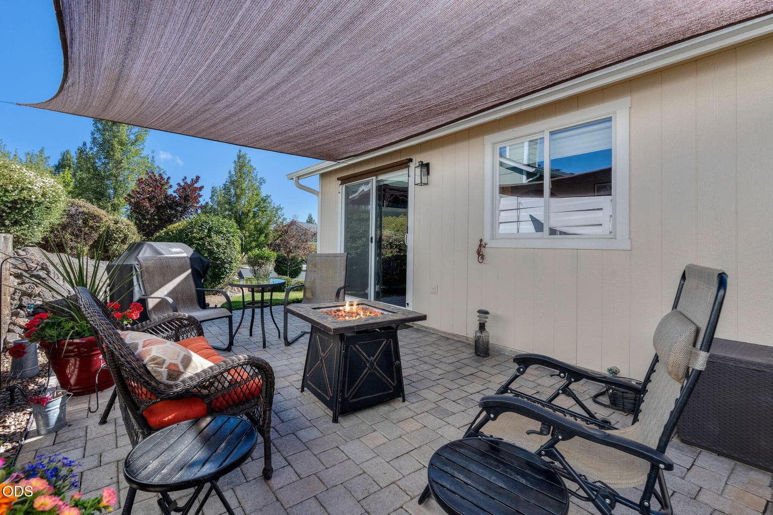Photo of 3633 SW 29th Street 10 of 36