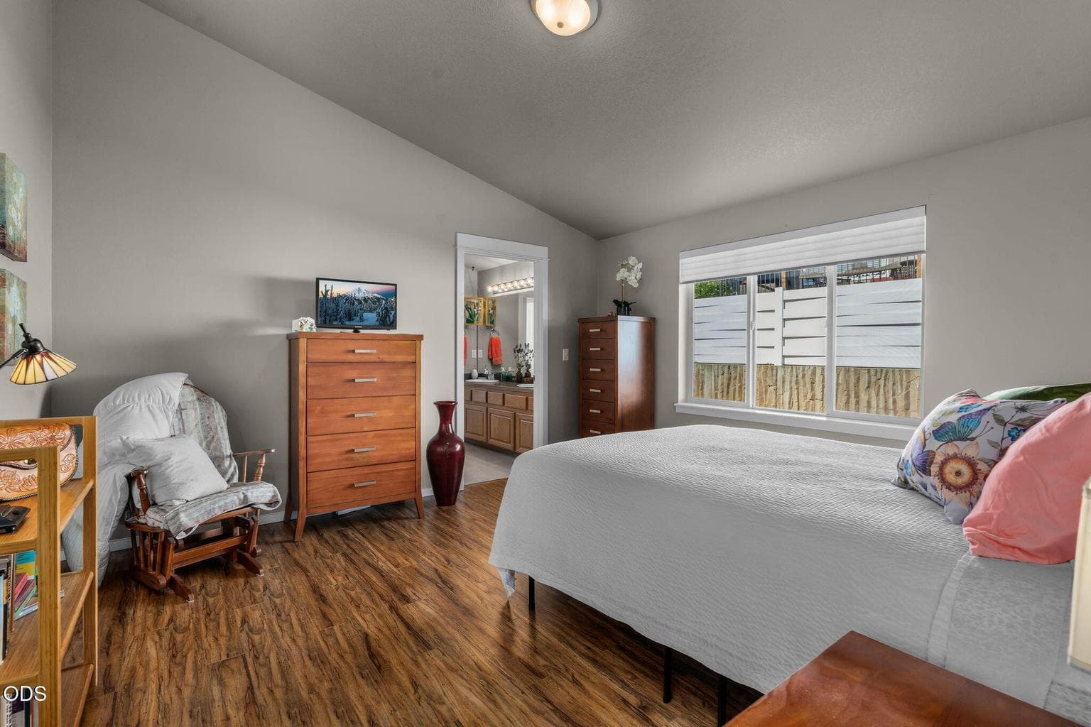 Photo of 3633 SW 29th Street 22 of 36