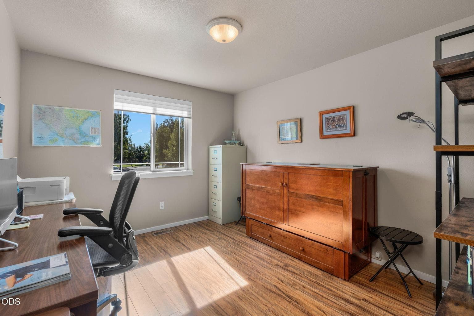 Photo of 3633 SW 29th Street 28 of 36