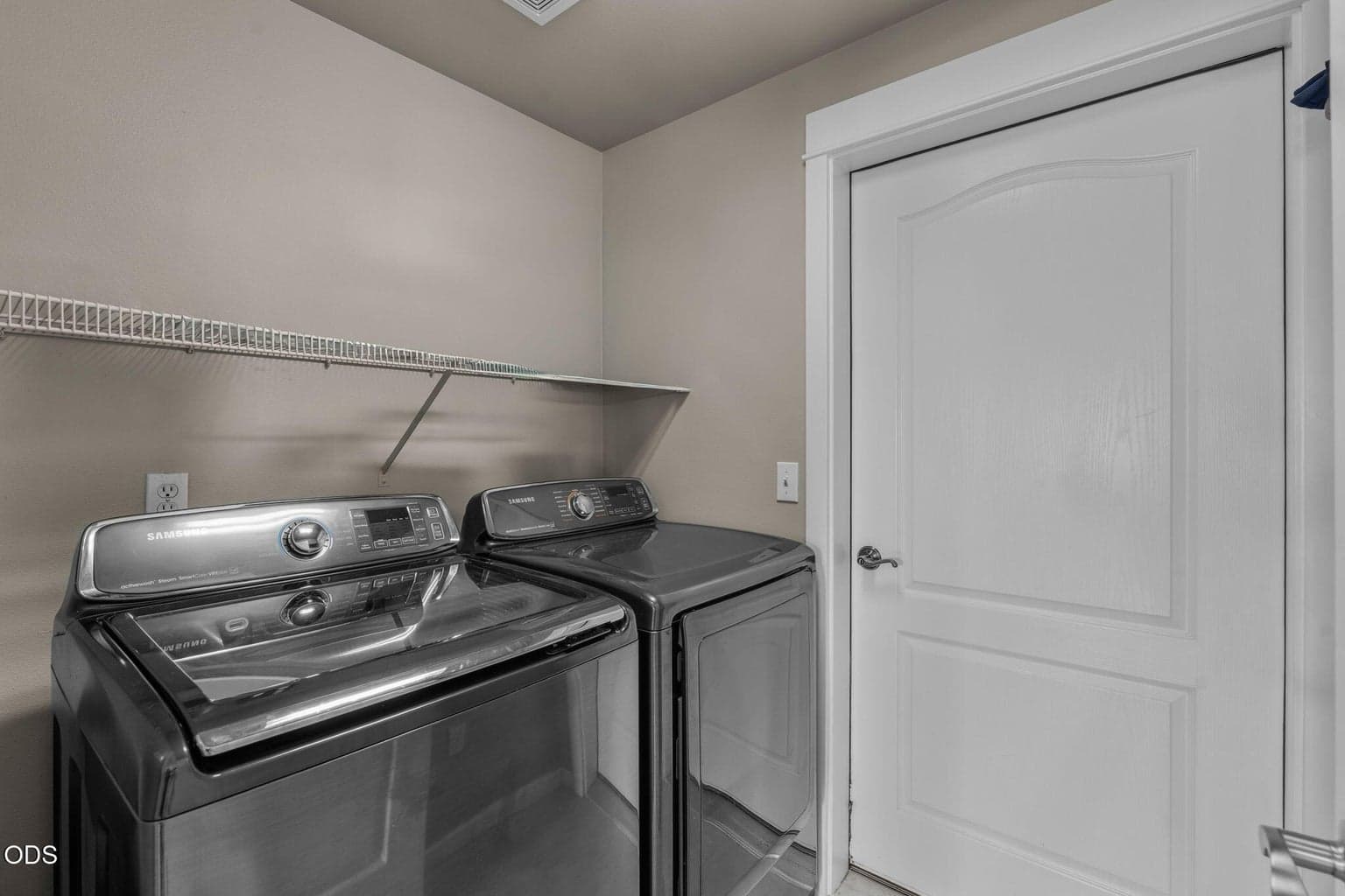 Photo of 3633 SW 29th Street 26 of 36