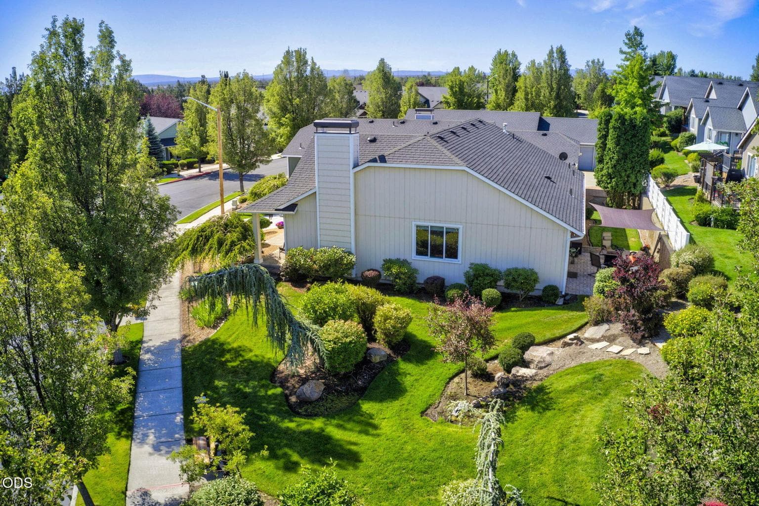 Photo of 3633 SW 29th Street 33 of 36