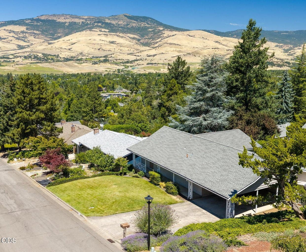Photo of 1150 Hillview 2 of 23